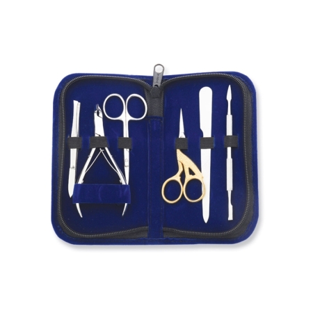 MANICURE SET
